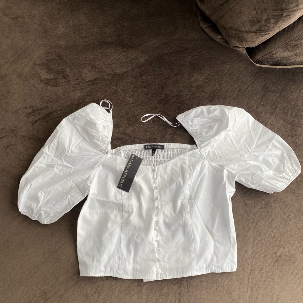 Banana Republic - ballon sleeve crop top